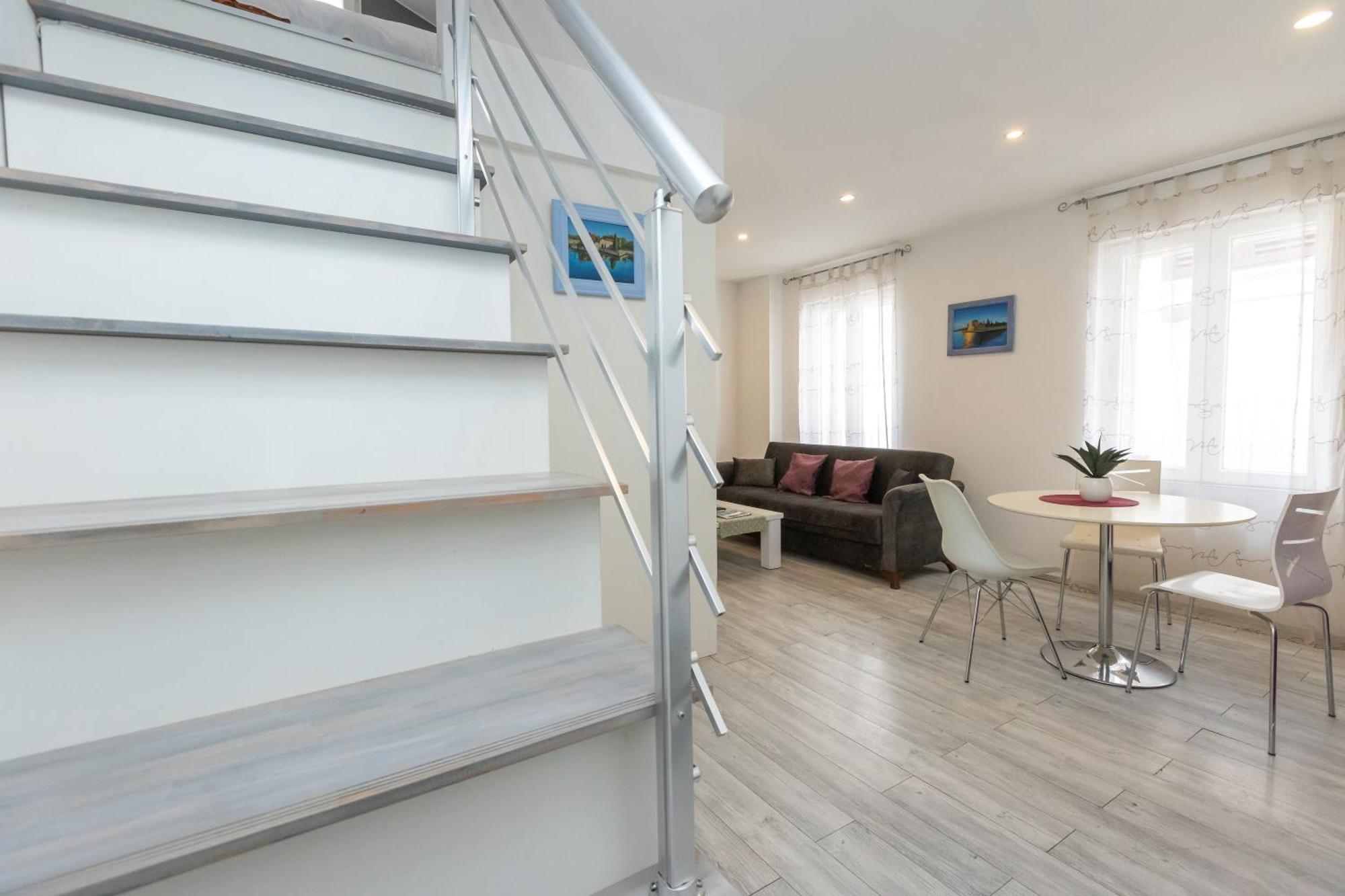 Alpha Loft 1Br Apartment In Center Zadar Exterior photo