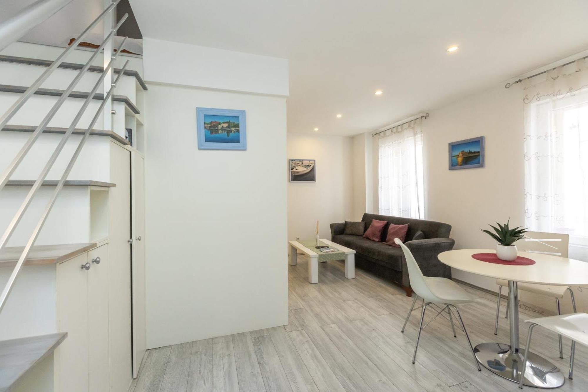 Alpha Loft 1Br Apartment In Center Zadar Exterior photo