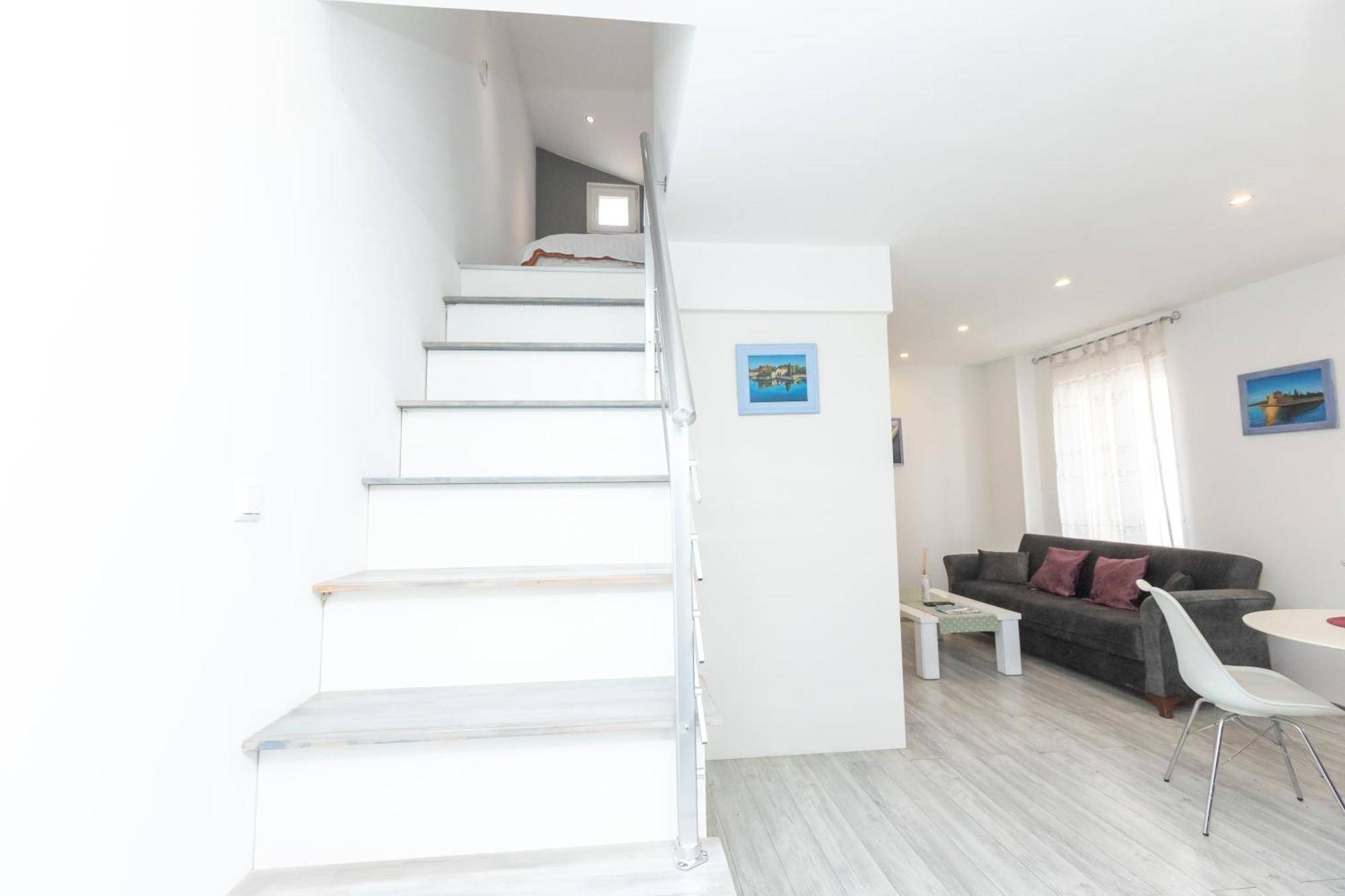 Alpha Loft 1Br Apartment In Center Zadar Exterior photo